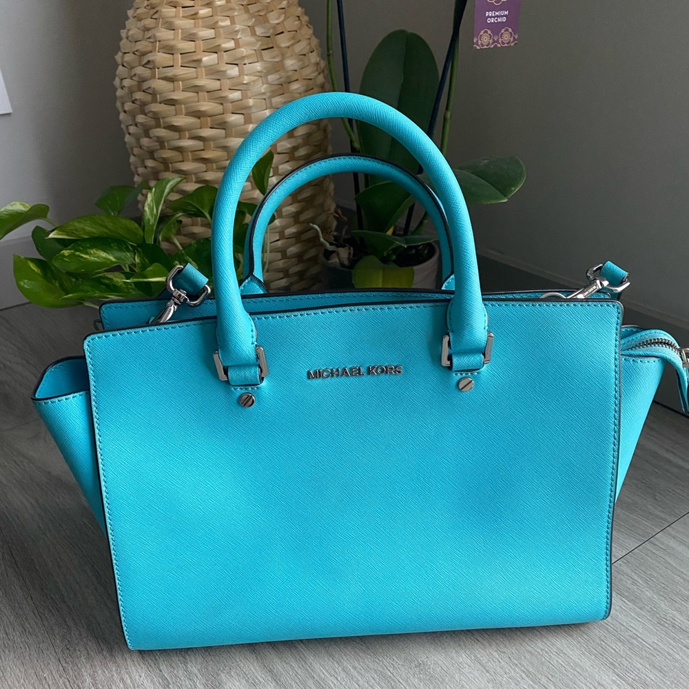 Michael Kors big purse